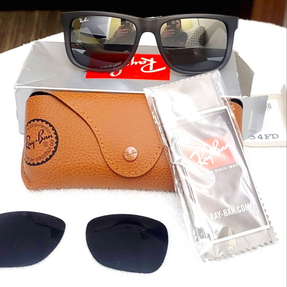 Ray-Bans Justin classics